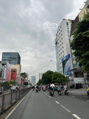 duy nhất! mặt tiền kinh doanh ngay phan đăng lưu. bt (105m2 vuông vức) 4 tầng kiên cố. chỉ 25 tỷ tl