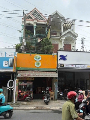 bán nhà mặt tiền 4,5m x31m.đúc 3 tấm ,có 8 phòng ngủ đường nguyễn ảnh thủ,phường tân chánh hiệp.q12