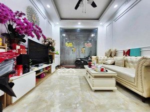 nhà đẹp giá giảm 12 tỷ - 10,5 tỷ 38m full nội thất khương trung