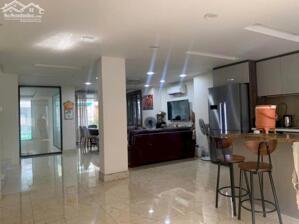 Bán nhà Giảng Võ 60m2 gara oto oto tránh trước nhà ô chờ thang máy 19.5 tỷ