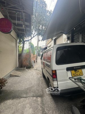 xưởng cần bán gấp thuộc phường đông hung thuận q12 dt: 10 x 20m công nhận 155m2 giá: 6ty500tr