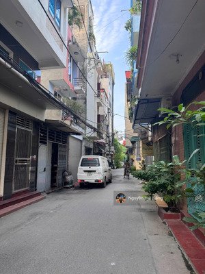 bán gấp nhà ngay phố tô hiệu, chợ hà đông - 22m2 x 3 tầng ngõ thông ô tô đỗ cửa, cạnh ga tàu điện