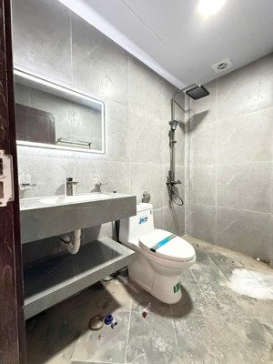 nhà liền kề cực hiếm tt đống đa thái thịnh 6 tầng 31m 9,8 tỷ