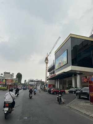 bán nhà mặt tiền trục chính võ văn ngân, thủ đức-ngang 8,5m-khu vực hiếm - giá 39 tỷ.