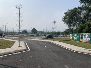 bán lô đất sát khu cnc hoà lạc - cầu vai réo phú cát - dân cư đông đúc vị trí tt