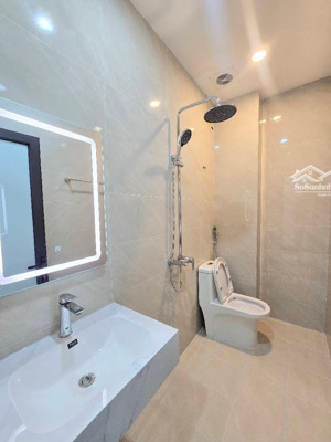 chú an gửi bán nhà 80m2 giá hơn 10 tỷ ngọc hồi ô tô ngủ trong nhà siêu hai mặt.mặt tiền.c hồ