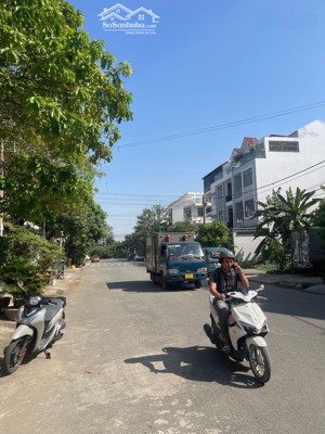 bán nhà mặt tiền đường 20m kdc phú lợi. q.8 4 tầng - 120m2 -hoàn công đủ- nhin 9 tỷ.