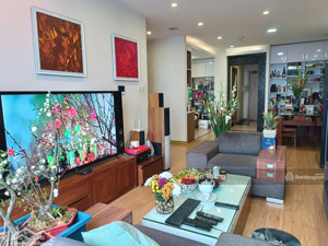 em thắng có 26 căn hộ 2n, 3n, 4n giá từ 9 tỷ tại thăng long no1. chính chủ gửi bán giá tốt nhất