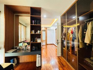 siêu phẩm biệt thự vip-gần hồ - giá siểu rẻ tại kđt sài đồng 185m2 chỉ 48,1tỷ 5pn, 5wc, nhà 3 tầng