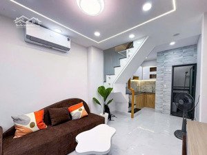 mà sát quận 1 chỉ 4 tỉ ngay ngã tư hàng xanh