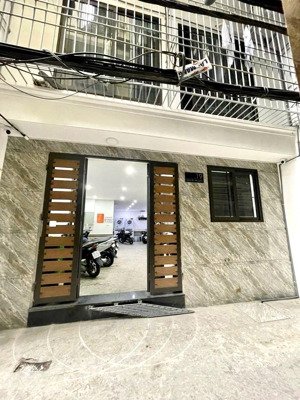 bán toà ccmn đường láng loanh quanh 11 tỷ 65m2 9p khép kín cho thuê full đồ, đầy đủ pccc