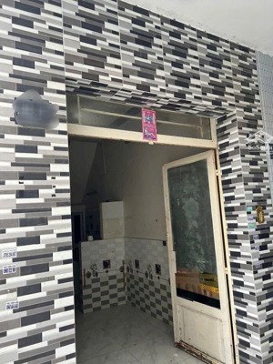 nhỉnh 1 tỷ có ngay nhà 2 tầng sổ hồng riêng