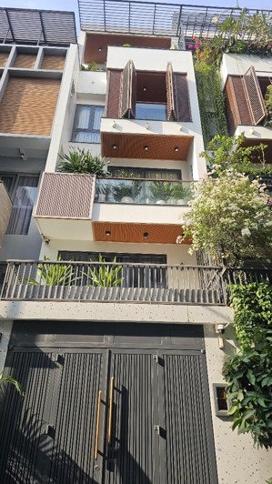 bán nhà hẻm 8m phan huy ích, khu vip đẹp, (4x15m 4 lầu) giá nhỉnh 10 tỷ