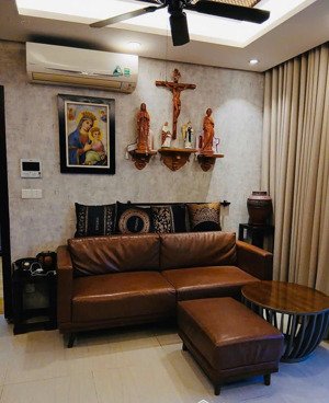 chủ cần bán gấp căn 2pn shld thiết kế độc lạ, sẵn hợp đồng thuê diamond island tầng cao thoáng mát