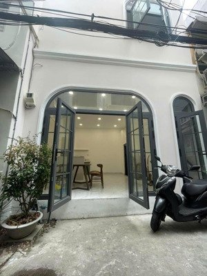 hẻm vip 666 quận 10 - ngang 4.3m - hẻm xe hơi - 3 tầng - nhỉnh 6 tỷ