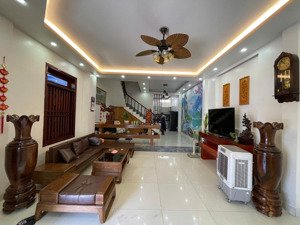 bán gấp nhà đối diện dự án sungroup - nhà 4 tầng 2 mặt tiền ngang 8,66m, kđt an bình tân