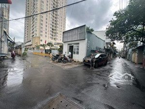 mtkd thông - hxh - lâm văn bên gần trường nguyễn hữu thọ - ngang 4m- 2 tầng - sổ vuông - chỉ 8.x tl