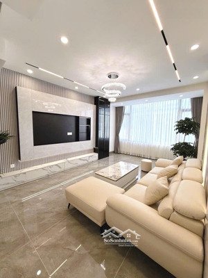 nhà ngọc thụy bồ đề long biên- 45m2- hơn 14 tỷ- thang máy ô tô full nội thất