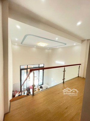 nhà cấp 4 có lửng hẻm ô tô xa lộ hà nội,ngay tuyến metro phường linh trung,cách ngã 4 thủ đức 2km