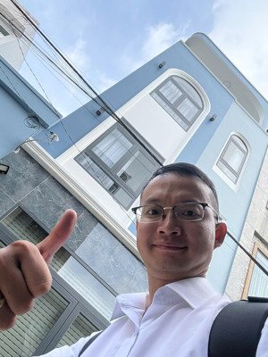 nhà mặt tiền xe ô tô lã xuân oai - nở hậu - rất đẹp - không còn căn thứ 2