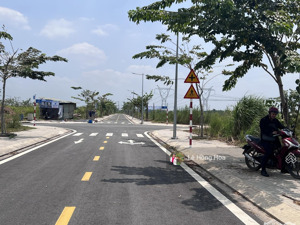 đất nền chính chủ dragon pearl giá rẻ chỉ 20,5tr/m2 sổ đỏ sang tên ngay đối diện phân khu ora park