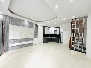 nhà đẹp giá tốt alo e giang 