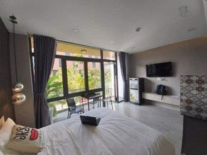 căn hộ dịch vụ ban công ở trần trọng cung, quận 7. gần khu chế xuất, q1,q4, phú mỹ hưng