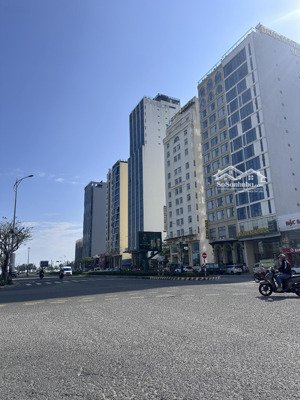 hiếm - lô đất 2 mặt tiền hồ nghinh đoạn sầm uất nhất không thể nào đẹp hơn