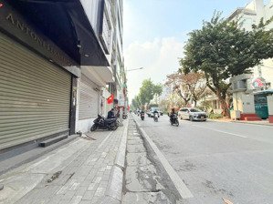 bán nhà mp kim mã ba đình dt 18/25m x 6t x mt 3,9m giá 14,6 tỷ có thương lượng