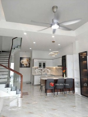 nhà 2 tầng hẻm oto vĩnh ngọc- dt: 120m2 giá 4ty899
