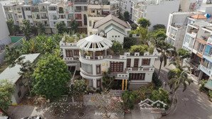 hailongreal: biệt thự góc 75ty, dt: 477m2, 20x24m, đường số phạm hữu lầu, q7