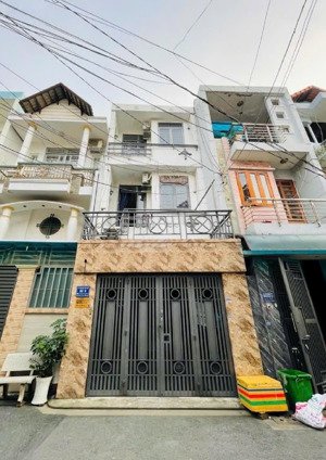 hẻm vip khu dân trí thới an 20, p. thới an, q12 - 4x11m - 3 tầng
5.050 ty - hẻm xe hơi -4pn