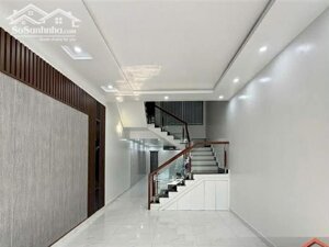 Bán Nhà 04 Tầng Mặt đường Bến Láng, Lô 17 Lê Hồng Phong