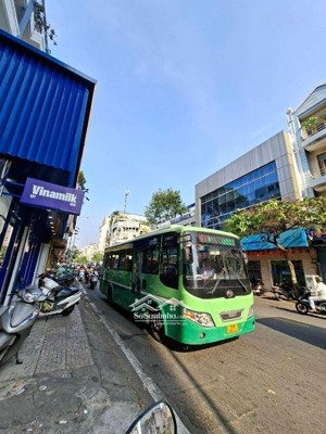 Q3 - Tỷ Phú - Mặt Tiền Kinh Doanh Khủng - Ngang Gần 8m - 10 Tầng 2 Thang Máy Xịn Xò