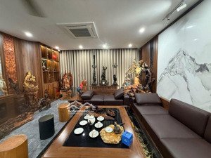 bán nhà dịch vọng, cầu giấy - 105m, 5 tầng, thang máy, gara oto, mt 8m, full nội thất - 26.9tỷ