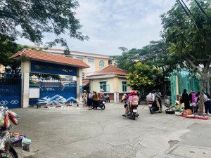 chủ nhiệt bán chỉ 4.939tỷ dt59m cn 55m sát tiểuhọc & thcs bìnhtrị đông chỉ 1 căn ra mặt tiền