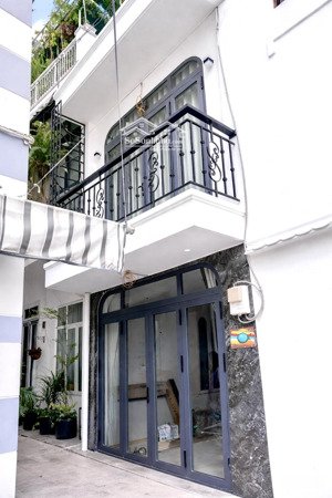 bán nhà mới đẹp 2 tầng 3,5x8,5 (29m2) hẻm xe hơi có sân để xe hơi 3pn 3wc đường số 7 - cv gia định