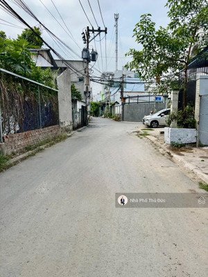 đất phân lô đồng bộ tiện xây mới - đường ôtô thông - gần vòng xoay phú hữu