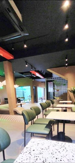 gấp bán nhà mặt tiền kinh doanh 2 tầng 400m2 - lũy bán bích, ngang bề thế 8m