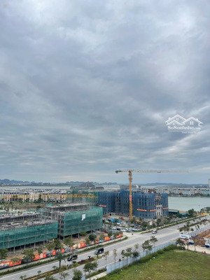 chính chủ bán căn hộ studio 30m2 chếch biển. full nội thất, trung tâm du lịch bãi cháy, hạ long