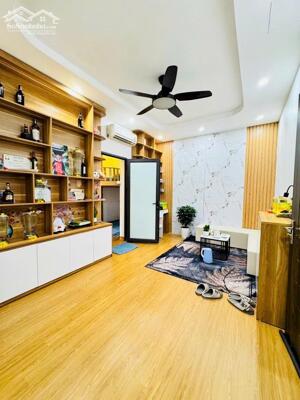 Bán nhà tập thể minh khai tầng 2 long lanh 60M ở ngay hai bà trưng