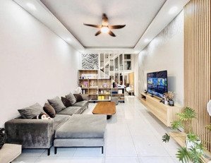 nguyễn xí - p26 - bình thạnh
64m2 , 4 tầng ( 4,2x 15) 5pn, 5 wc
chỉ nhỉnh 11 tỷ