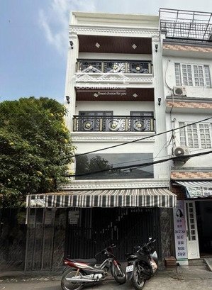 hơn 8 tỷ,bán nhà hxh đường phan văn trị, gò vấp, 4.5x 12m, 4 tầng.