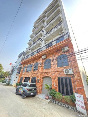 lô góc 182m - mt 9m- cách fpt chỉ 2p di chuyển, sát vách cnc