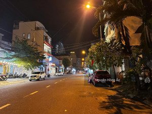 bán lô đất đẹp đường củ chi dt 250,1m2 ngang 10,45m2, có sẵn nhà cấp 4, gần biển, 26,5 tỷ tl