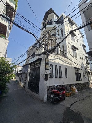 nhà góc 2 mặt tiền hxh thông dòng tiền 25tr/tháng