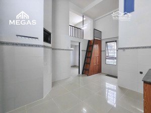 căn hộ 1 pn riêng + 1 gác full nội thất ngay lê văn việt - man thiện - khu cnc - ngã tư thủ đức