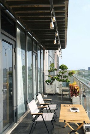 căn penthouse duplex 150m² + sân vườn riêng full nt chỉ 13 tỷ 5 lh:0798022544