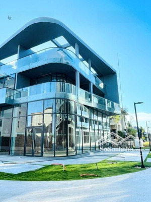 shophouse ven biển ngay phố đi bộ 2 mặt tiền sổ riêng nằm trong resort 5 sao l''aurora phu yên có sổ