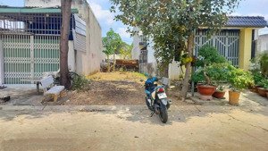 sổ sẵn ra gấp lô đất cách vành đai 4 chỉ 500m, diện tích 150m2, full thổ cư, xây dựng tự do, còn tl